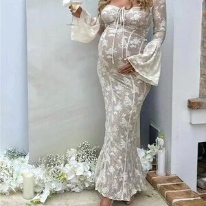 Momyknows Lace Corset Square Maxi Dress